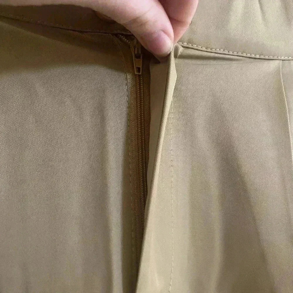 Source Unknown Women's Trousers In Tan And White - image 6